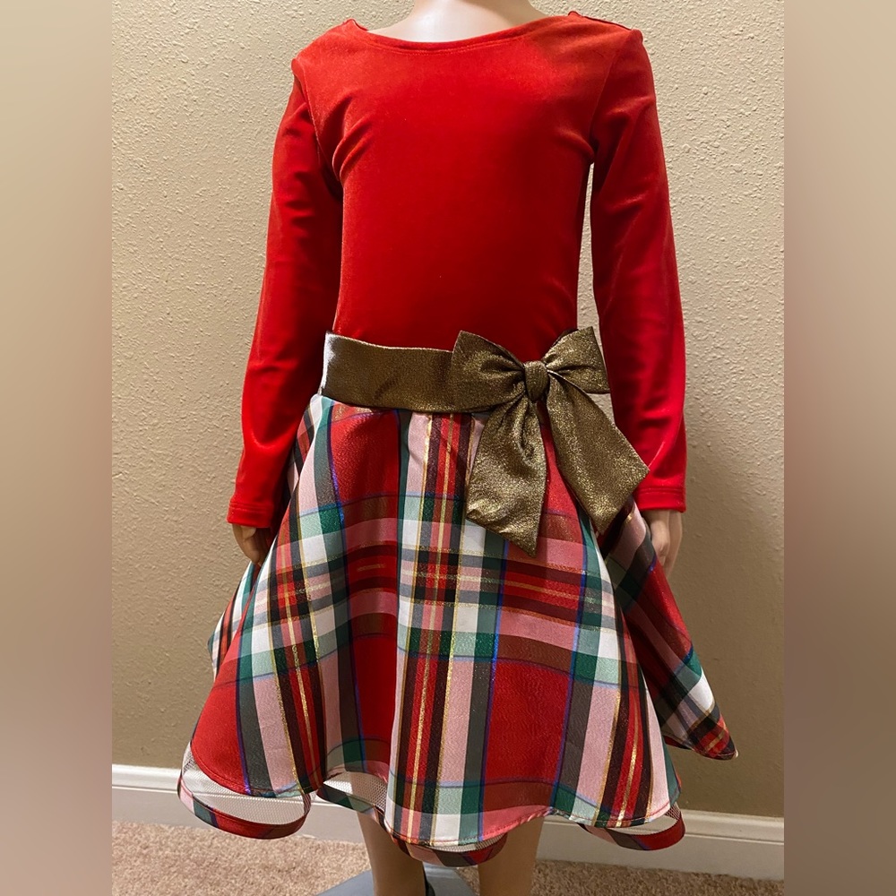 Girls size 5 formal lined Red/Plaid dress